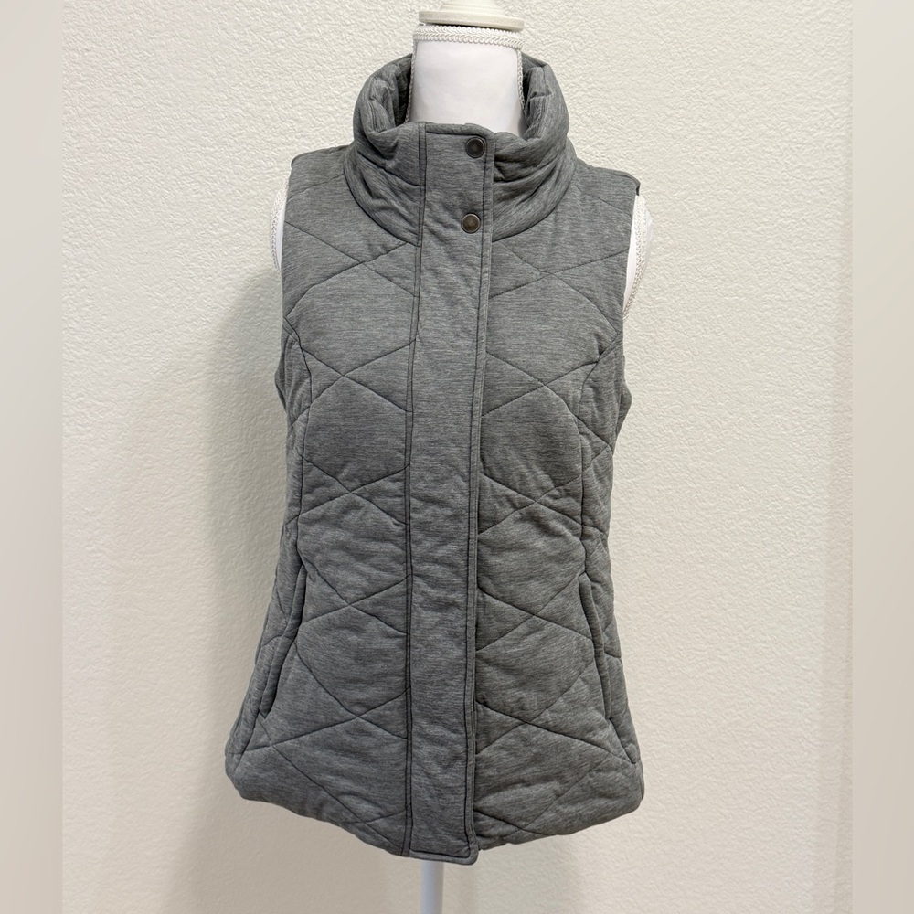 Athleta Icecap Gray Quilted Vest